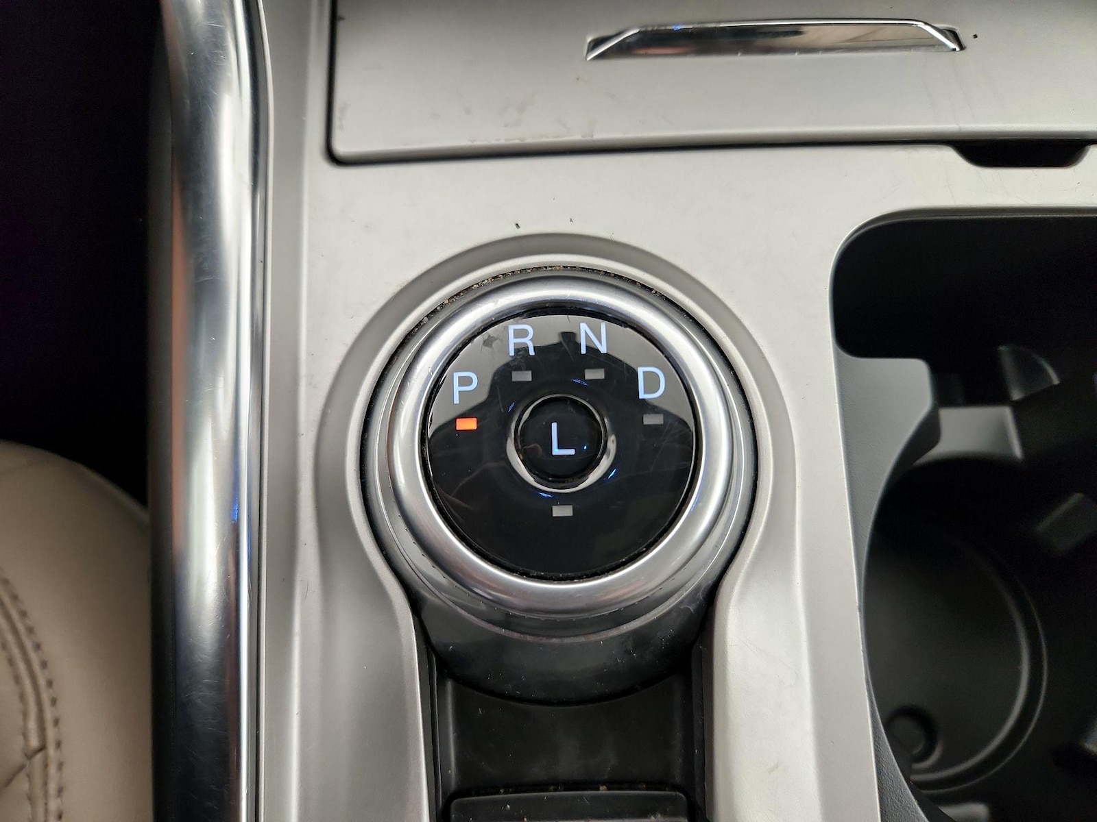 2022 Ford Explorer XLT - Photo 18