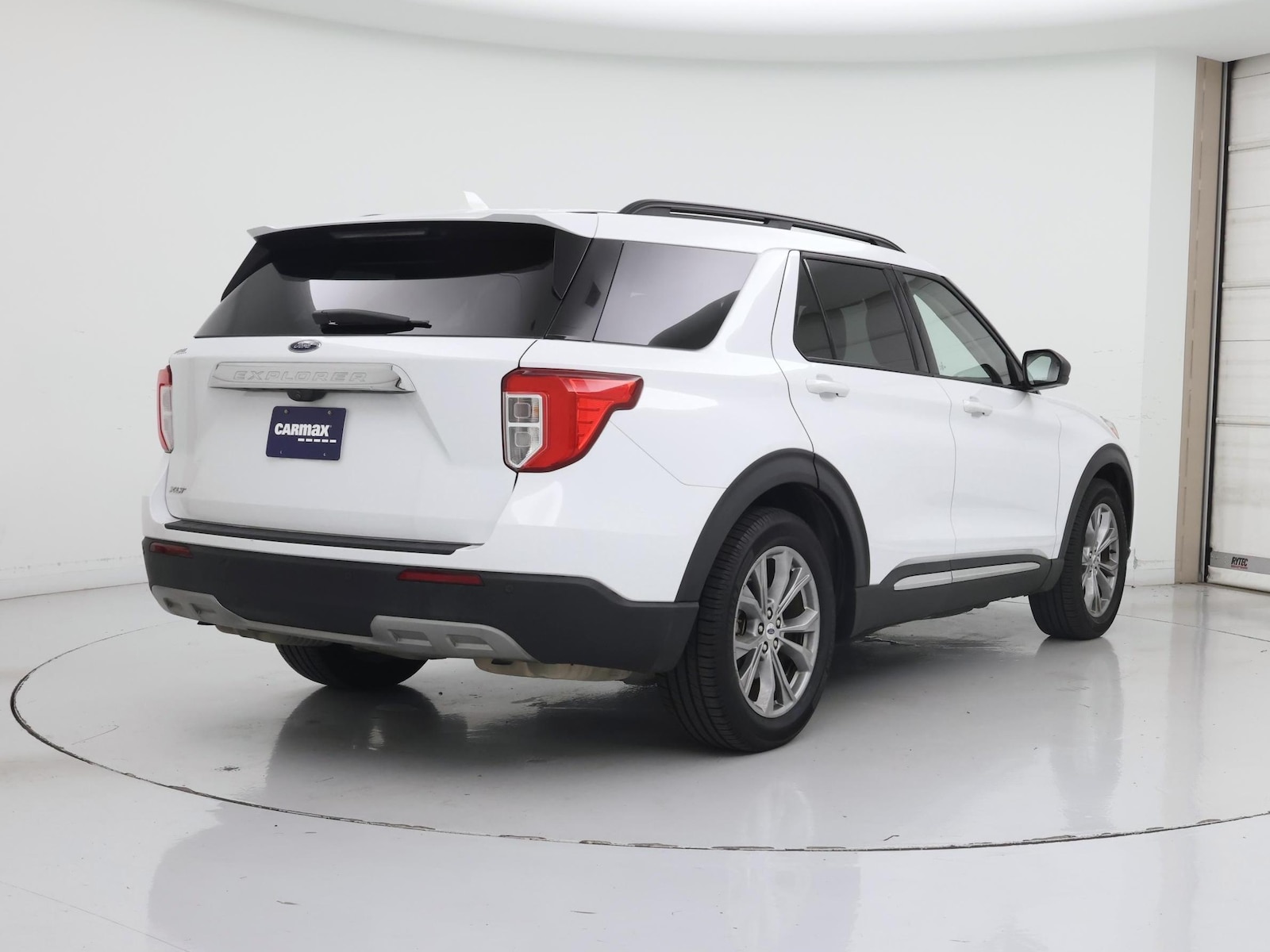 2022 Ford Explorer XLT - Photo 9