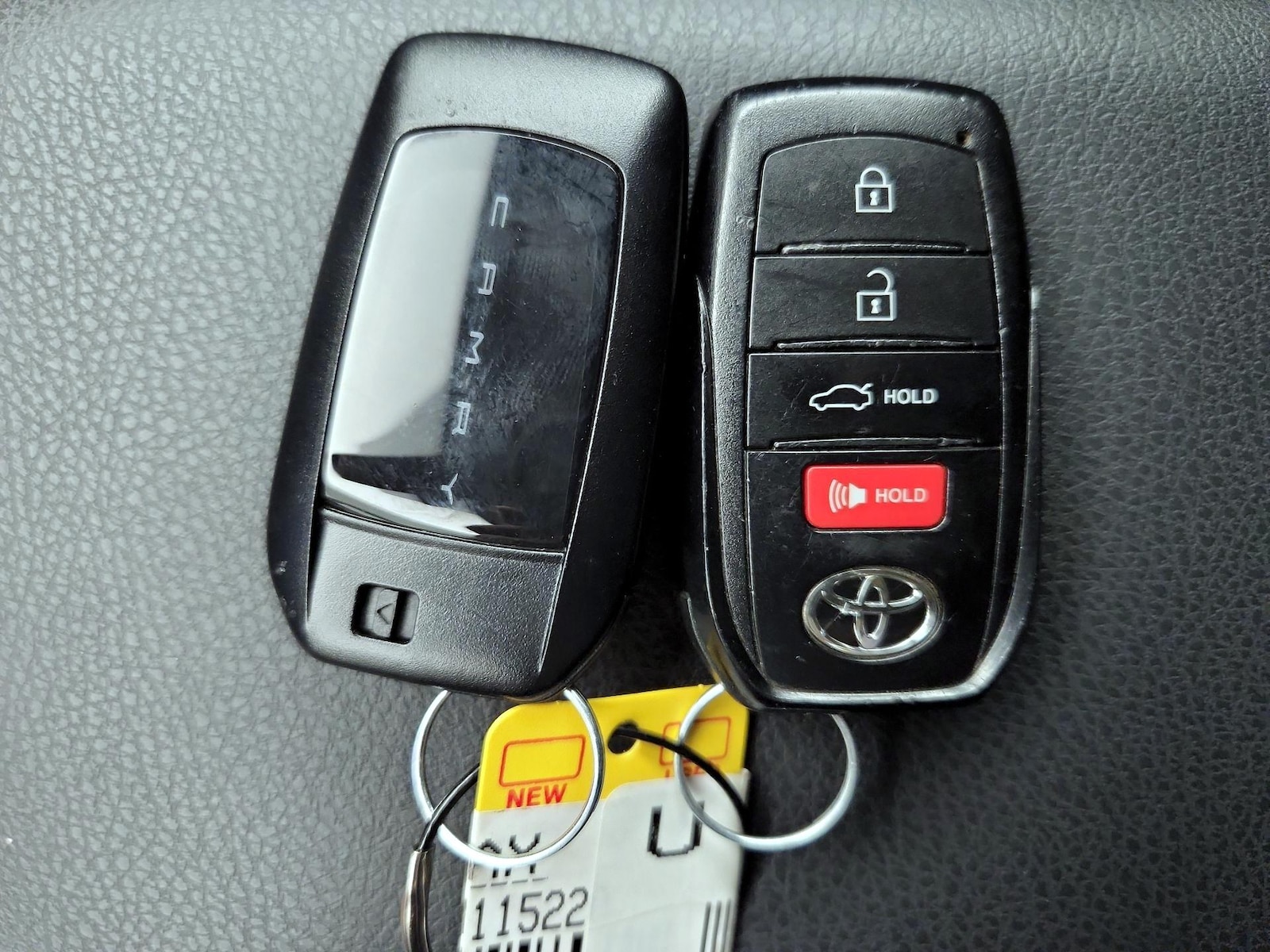 2025 Toyota Camry LE - Photo 23