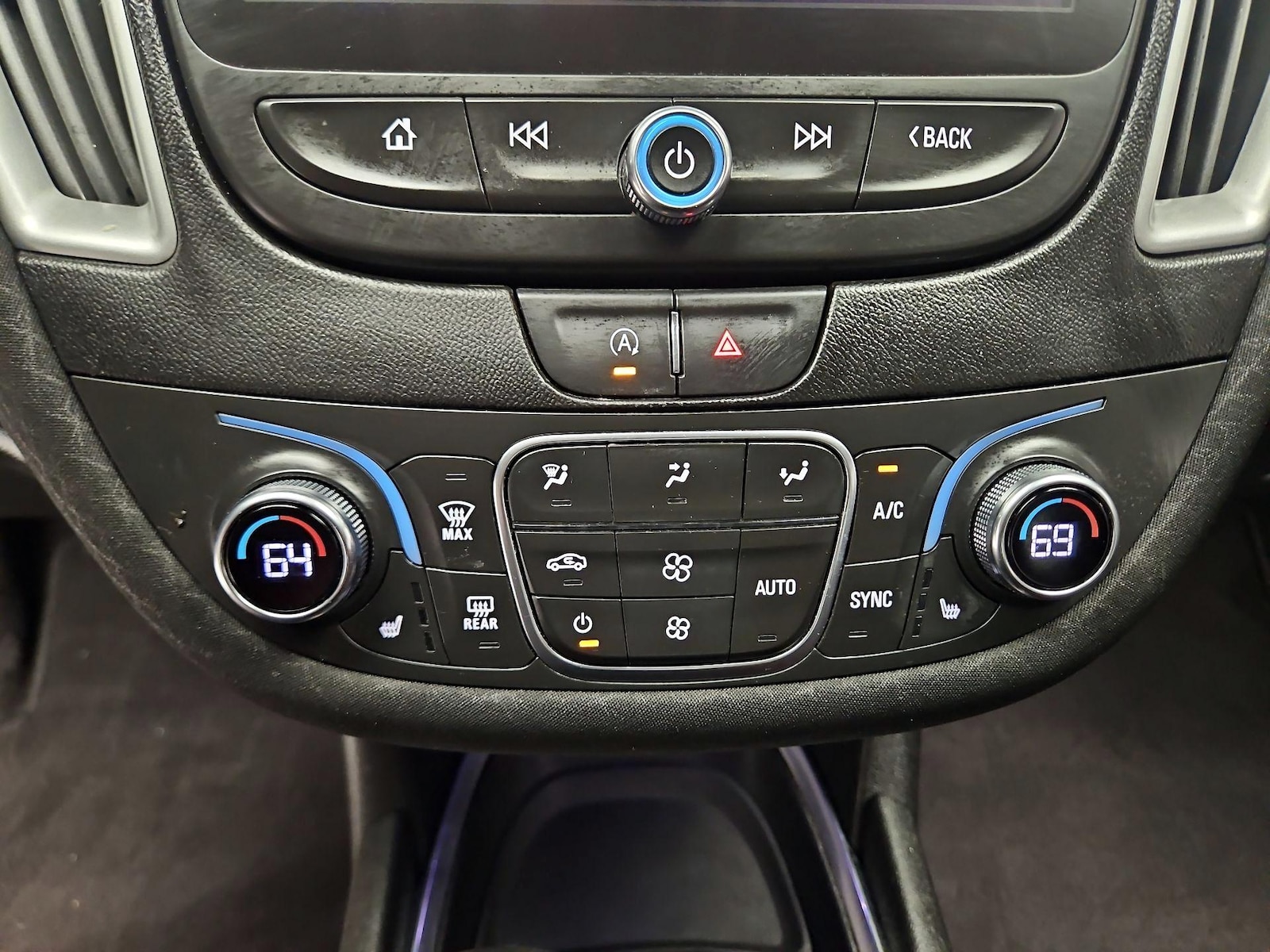 2023 Chevrolet Malibu 1LT - Photo 16
