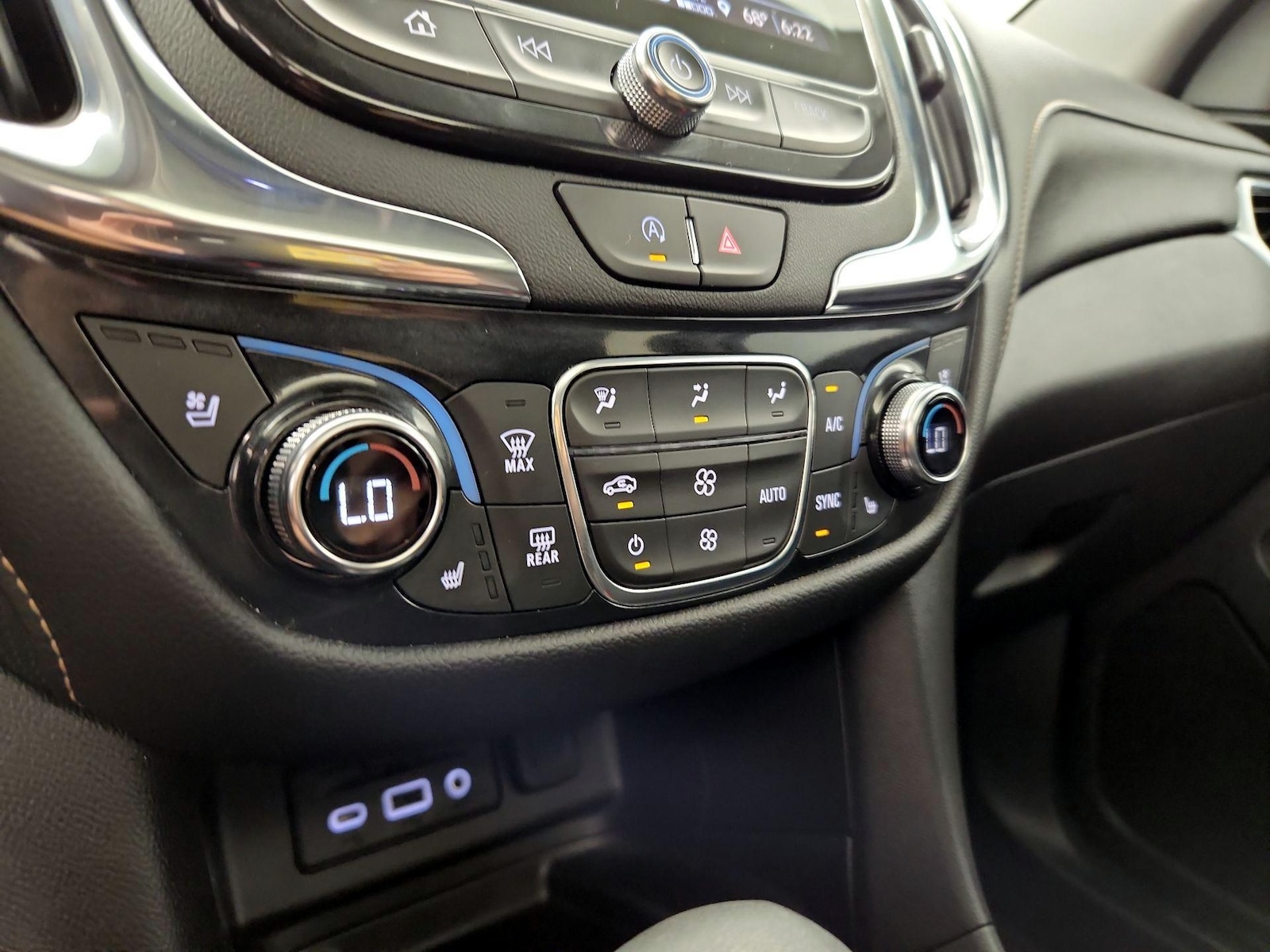 2023 Chevrolet Equinox Premier - Photo 17