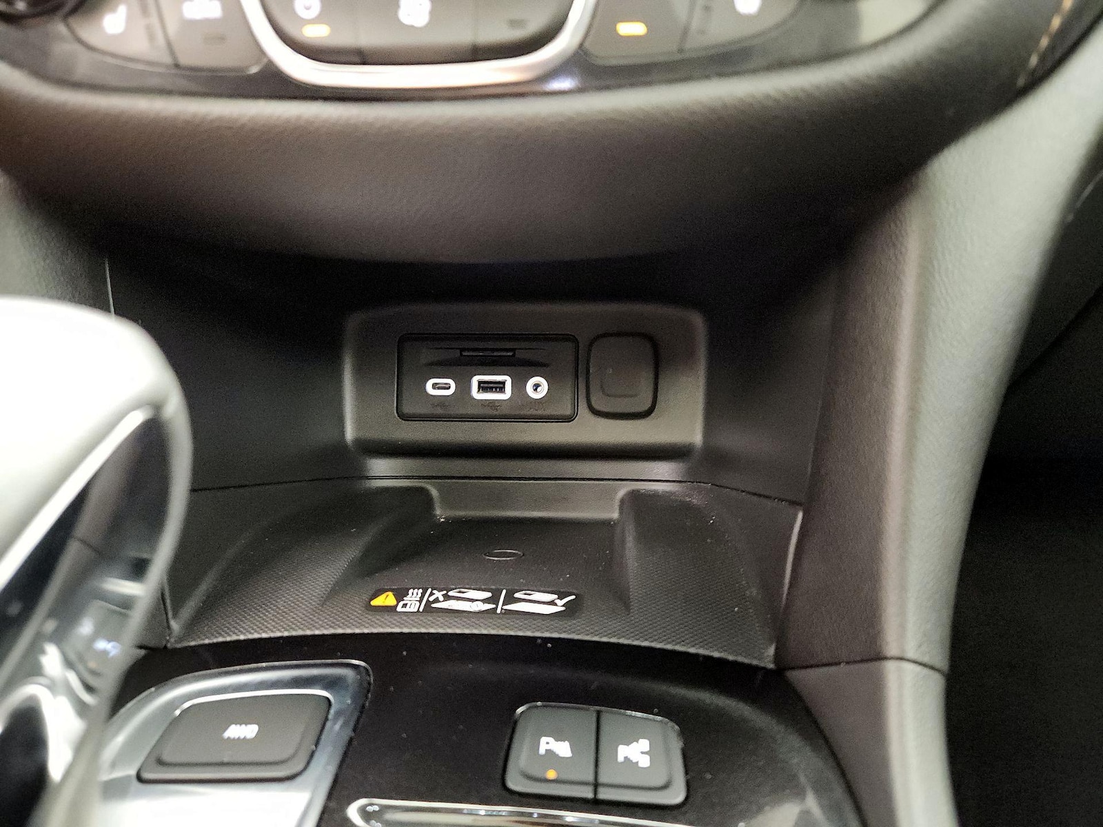 2023 Chevrolet Equinox Premier - Photo 19