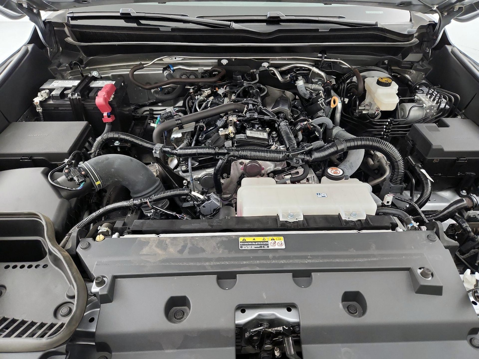 2025 Toyota Tacoma SR5 - Photo 22