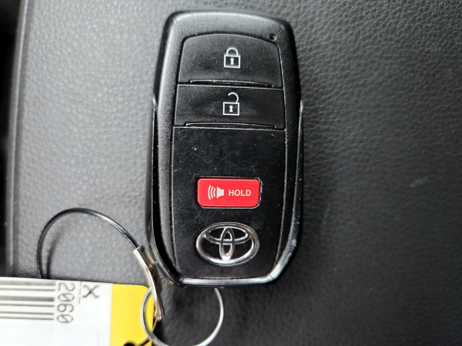 2025 Toyota Tacoma SR5 - Photo 23
