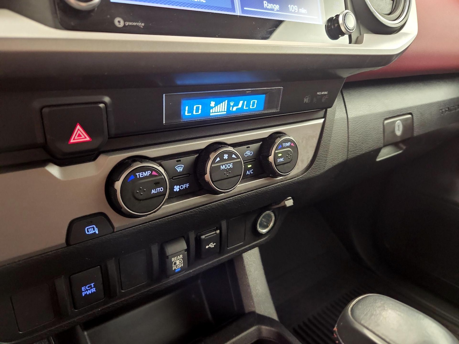 2022 Toyota Tacoma SR5 - Photo 17