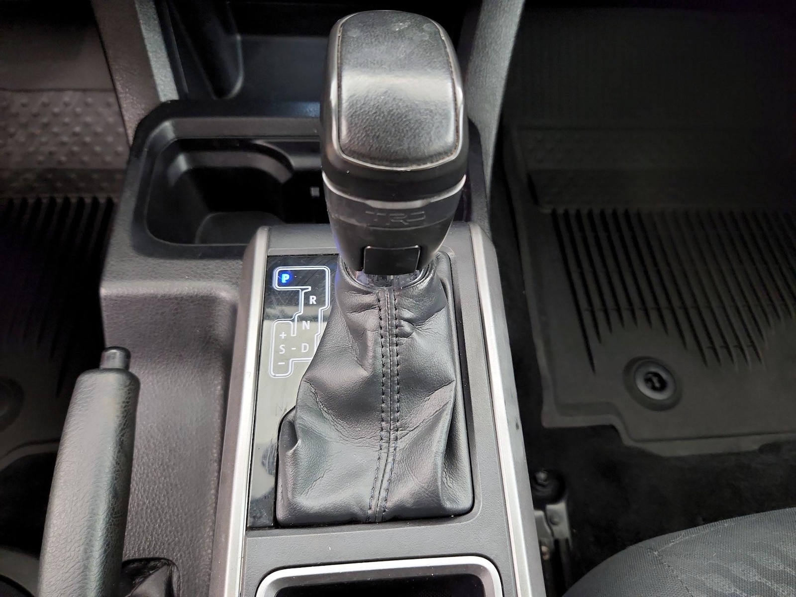 2022 Toyota Tacoma SR5 - Photo 18
