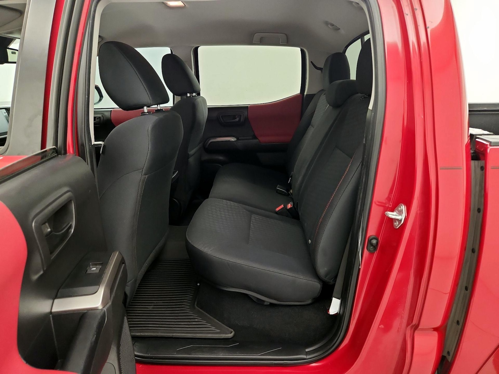 2022 Toyota Tacoma SR5 - Photo 20