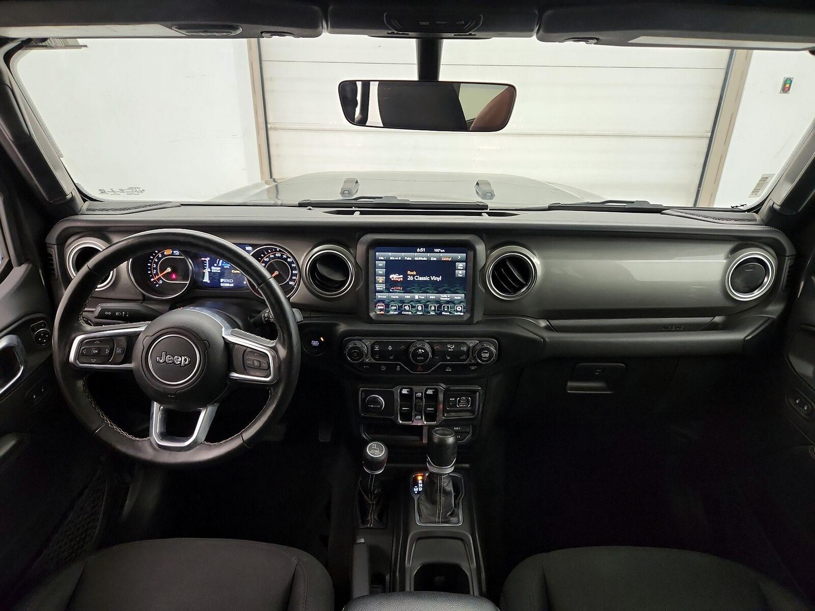 Apple CarPlay® & Android Auto™