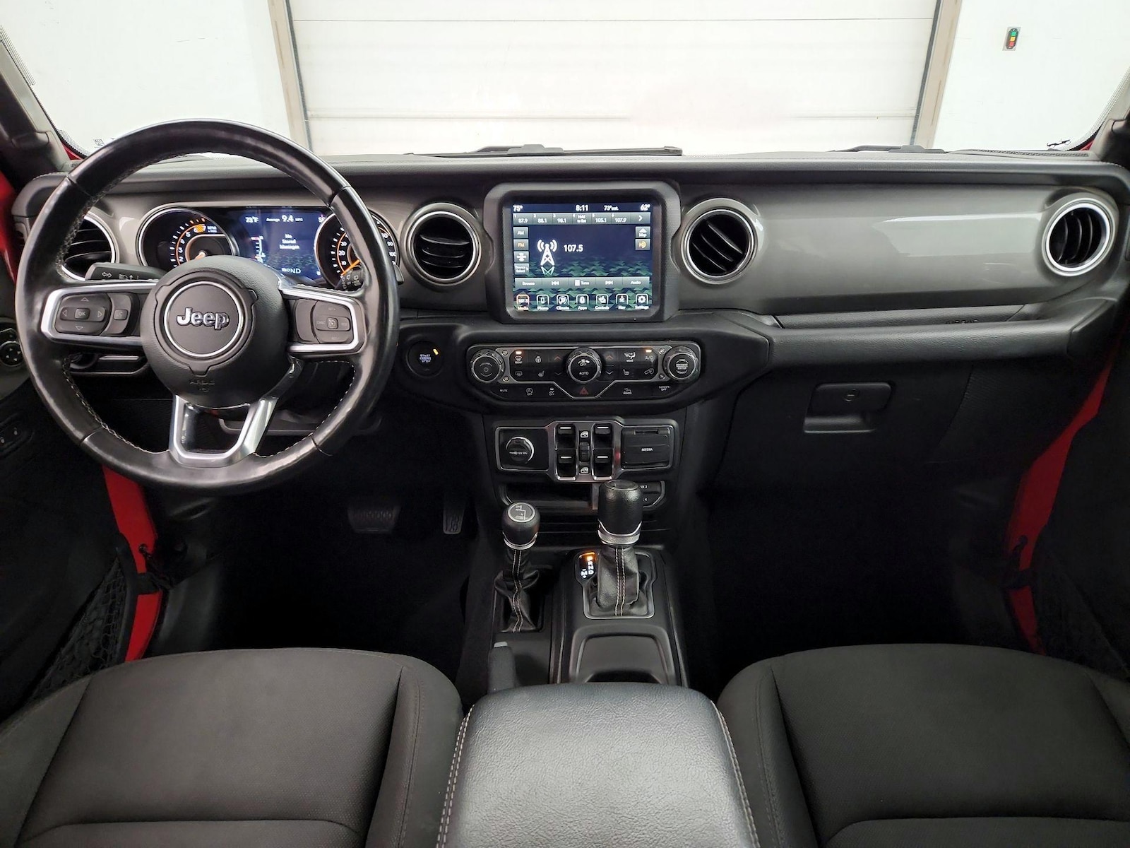 Apple CarPlay® & Android Auto™