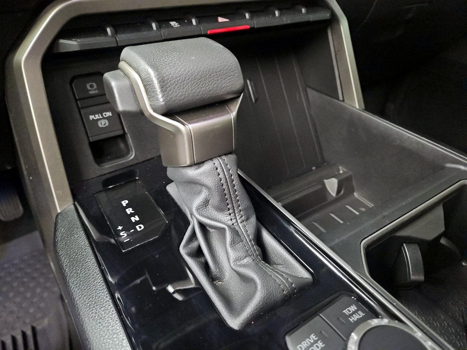 2024 Toyota Tundra SR5 - Photo 18