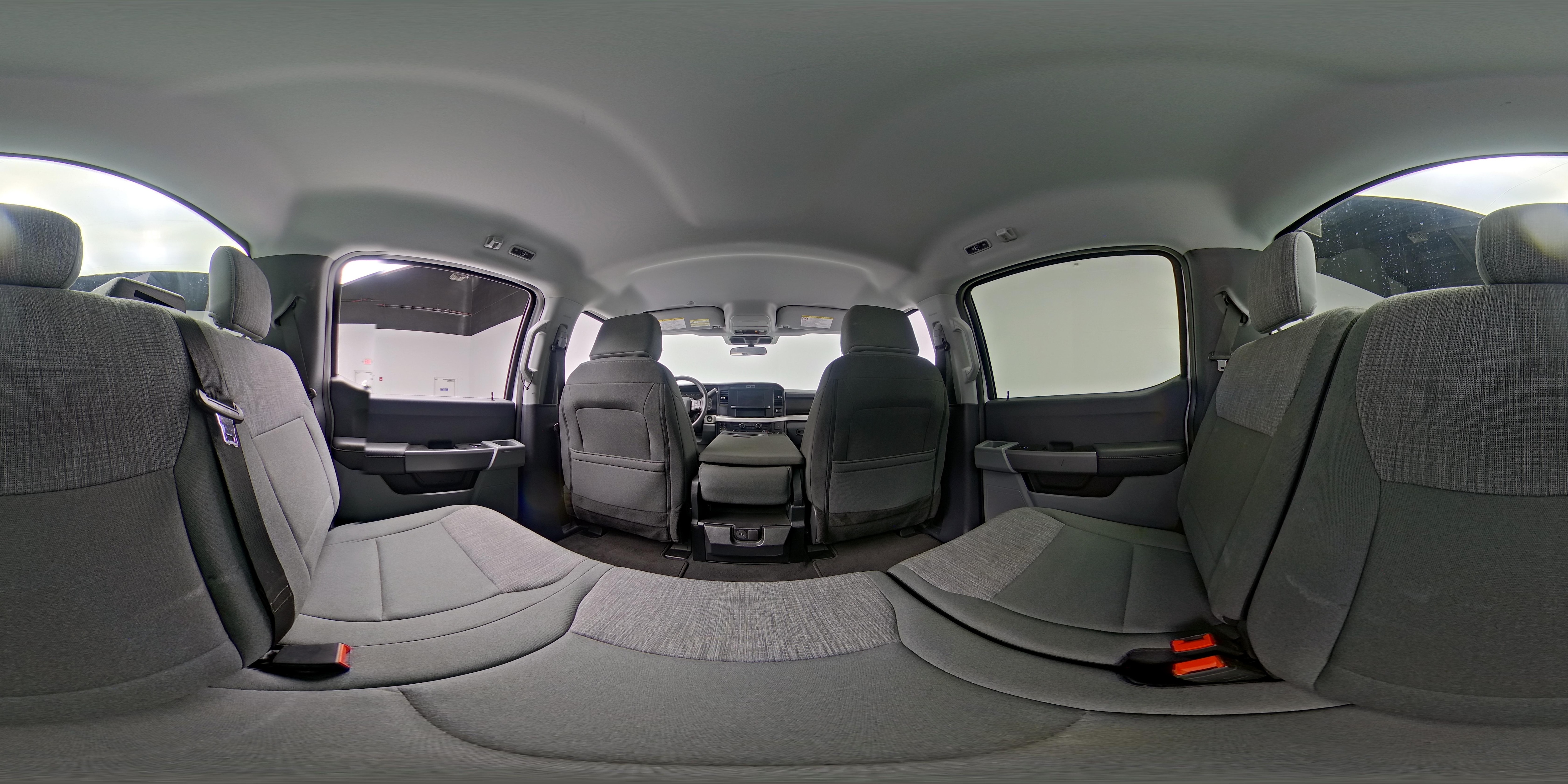 2025 Ford F-250 Super Duty XLT - Photo 25