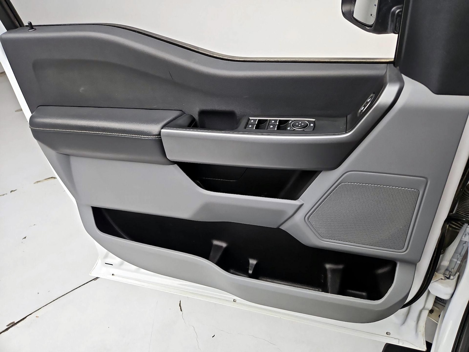 2025 Ford F-250 Super Duty XLT - Photo 13