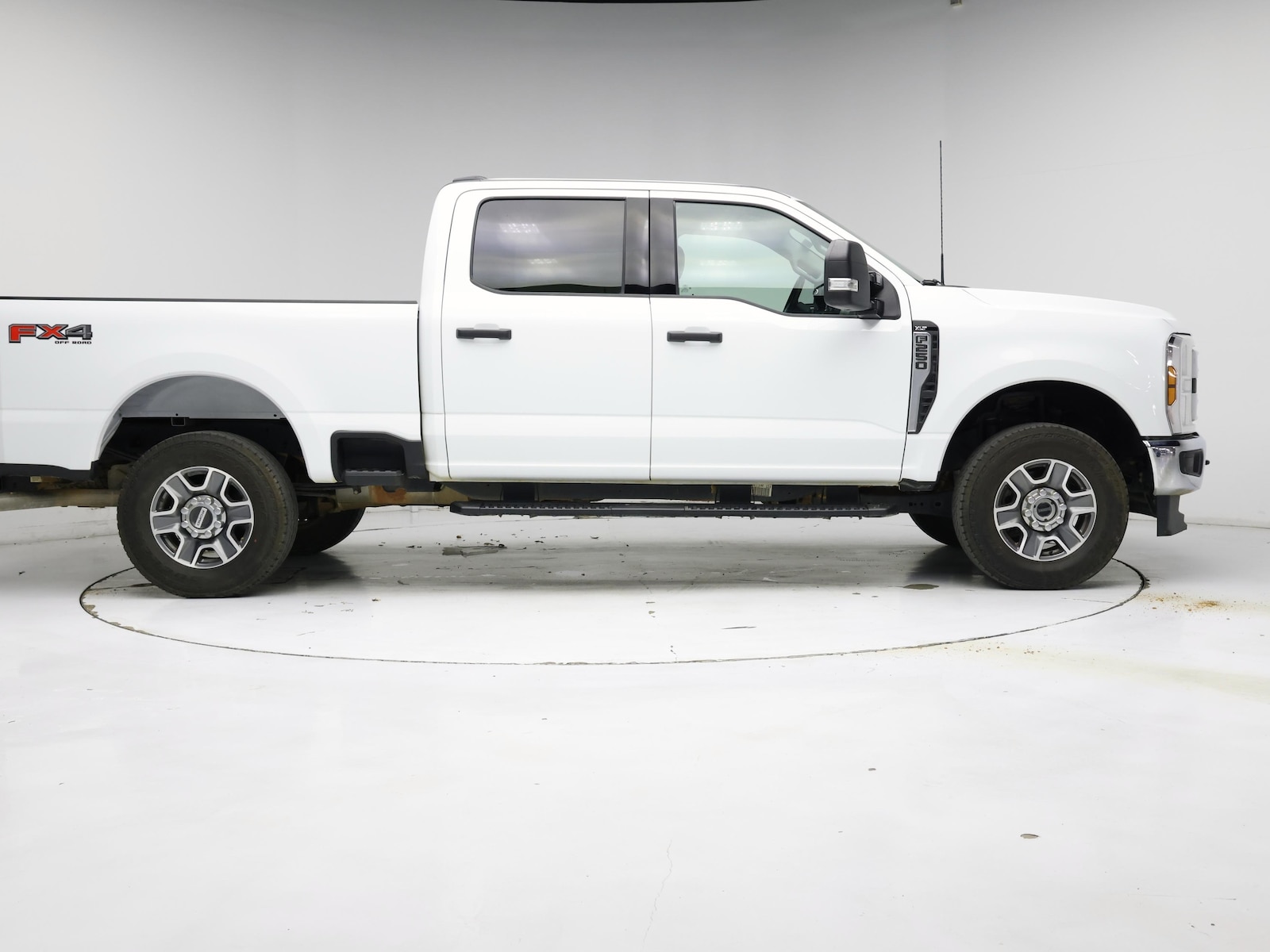 2025 Ford F-250 Super Duty XLT - Photo 8