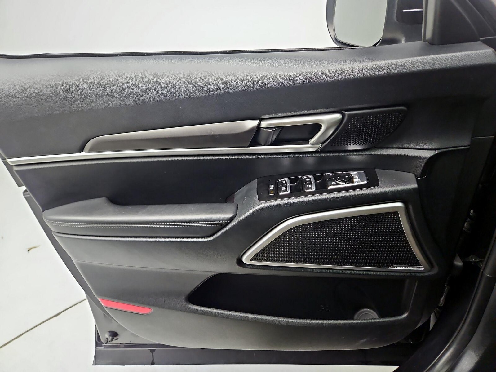 2025 Kia Telluride S - Photo 13