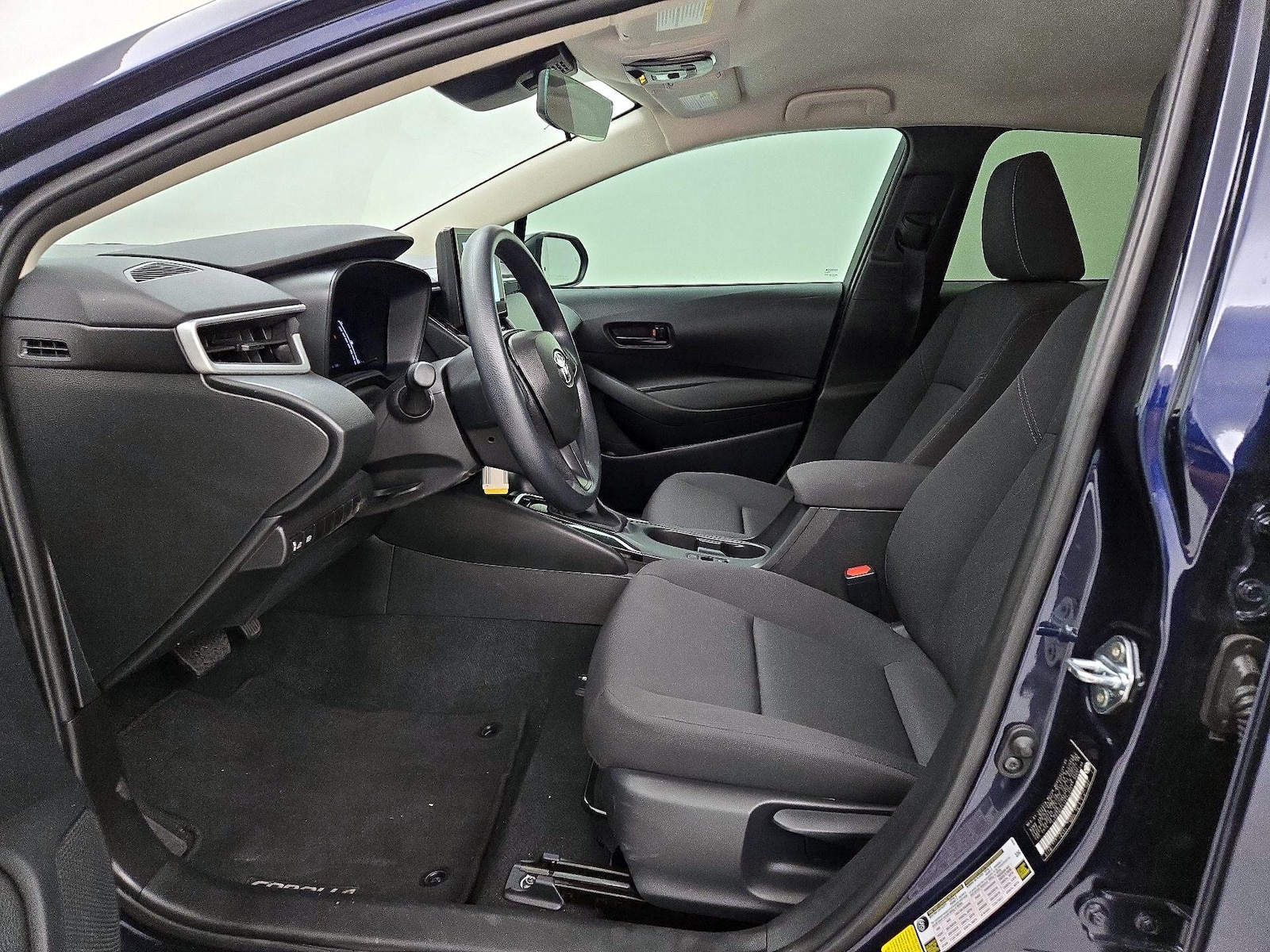 2026 Toyota Corolla LE - Photo 12