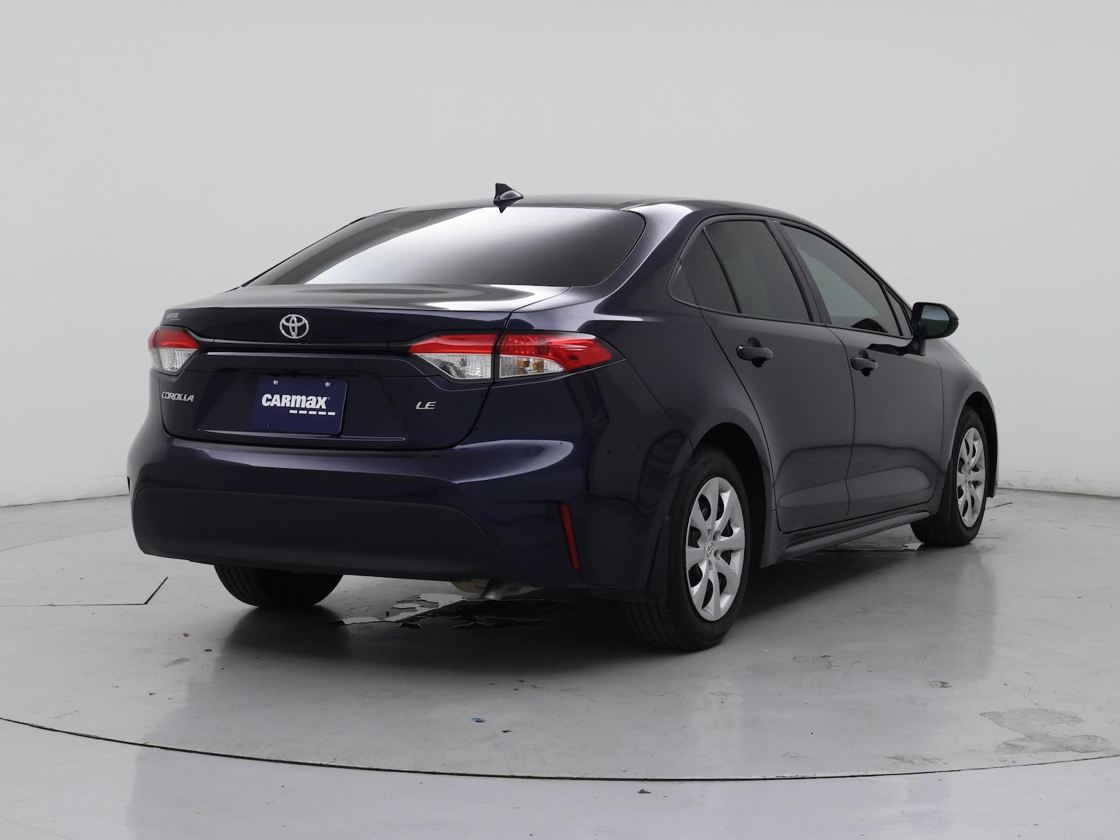 2026 Toyota Corolla LE - Photo 9