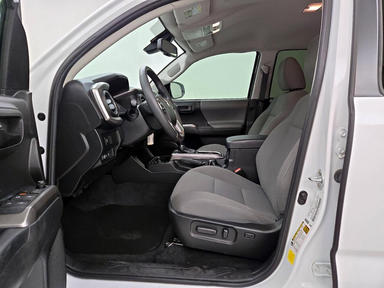 Power Seat(s) & Side Airbags
