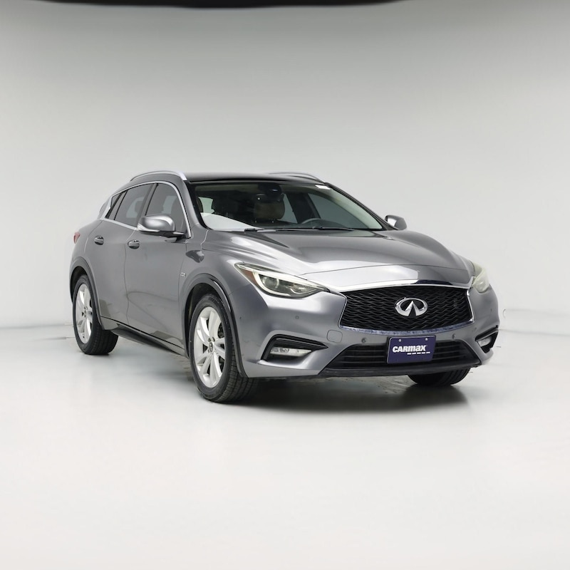 2017 Infiniti QX30 Premium