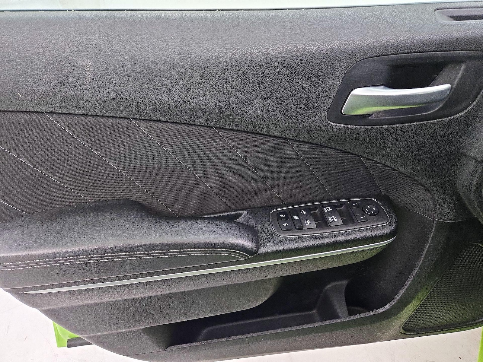 2023 Dodge Charger SXT, photo 13