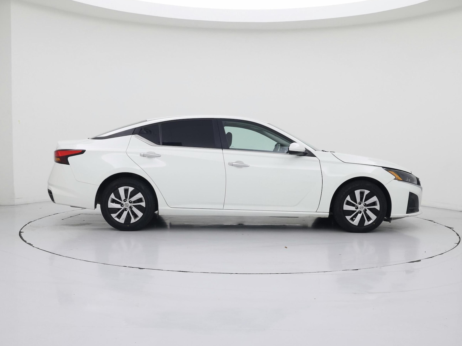 2023 Nissan Altima S - Photo 8
