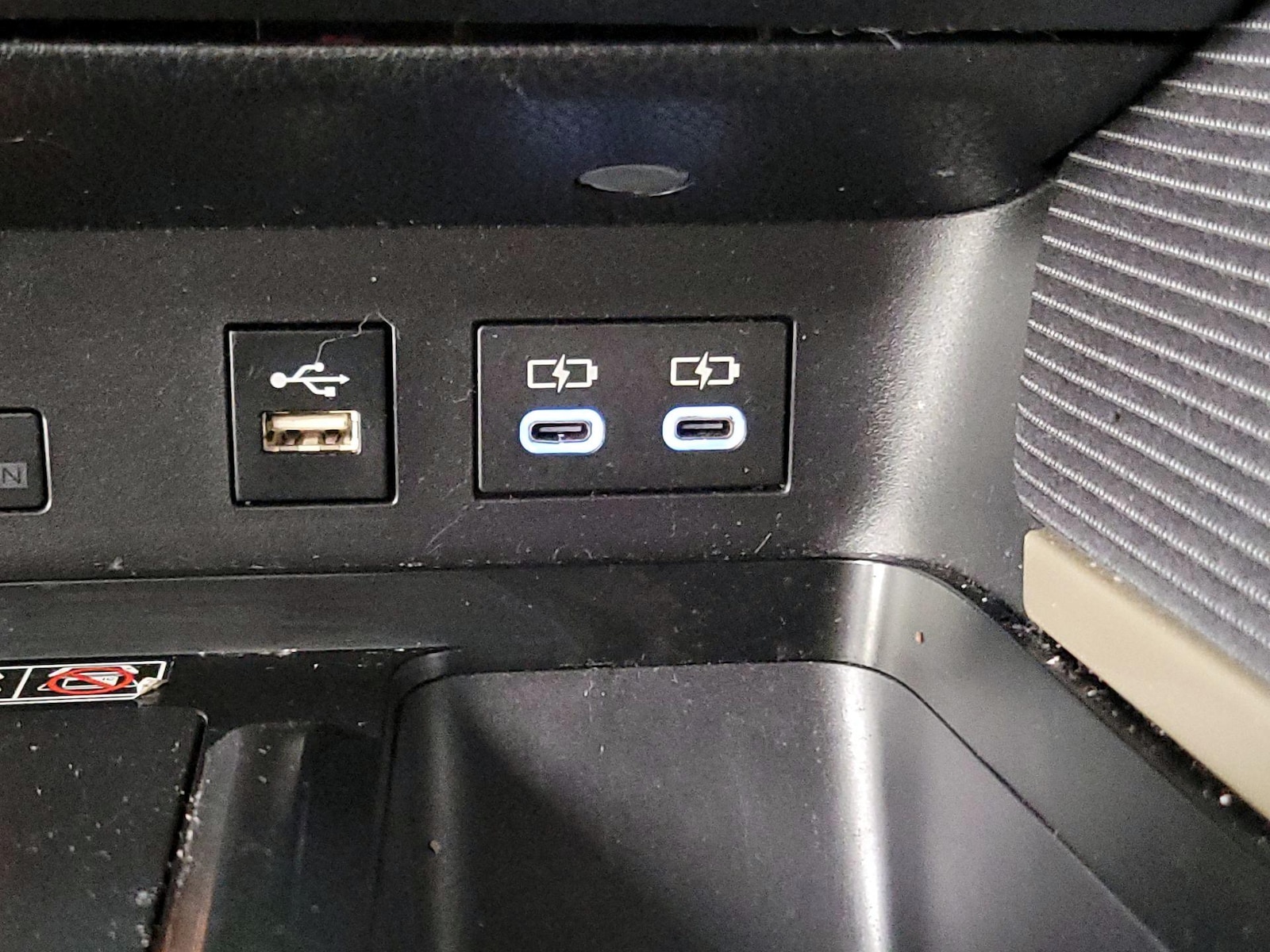 2026 Toyota Camry SE - Photo 19