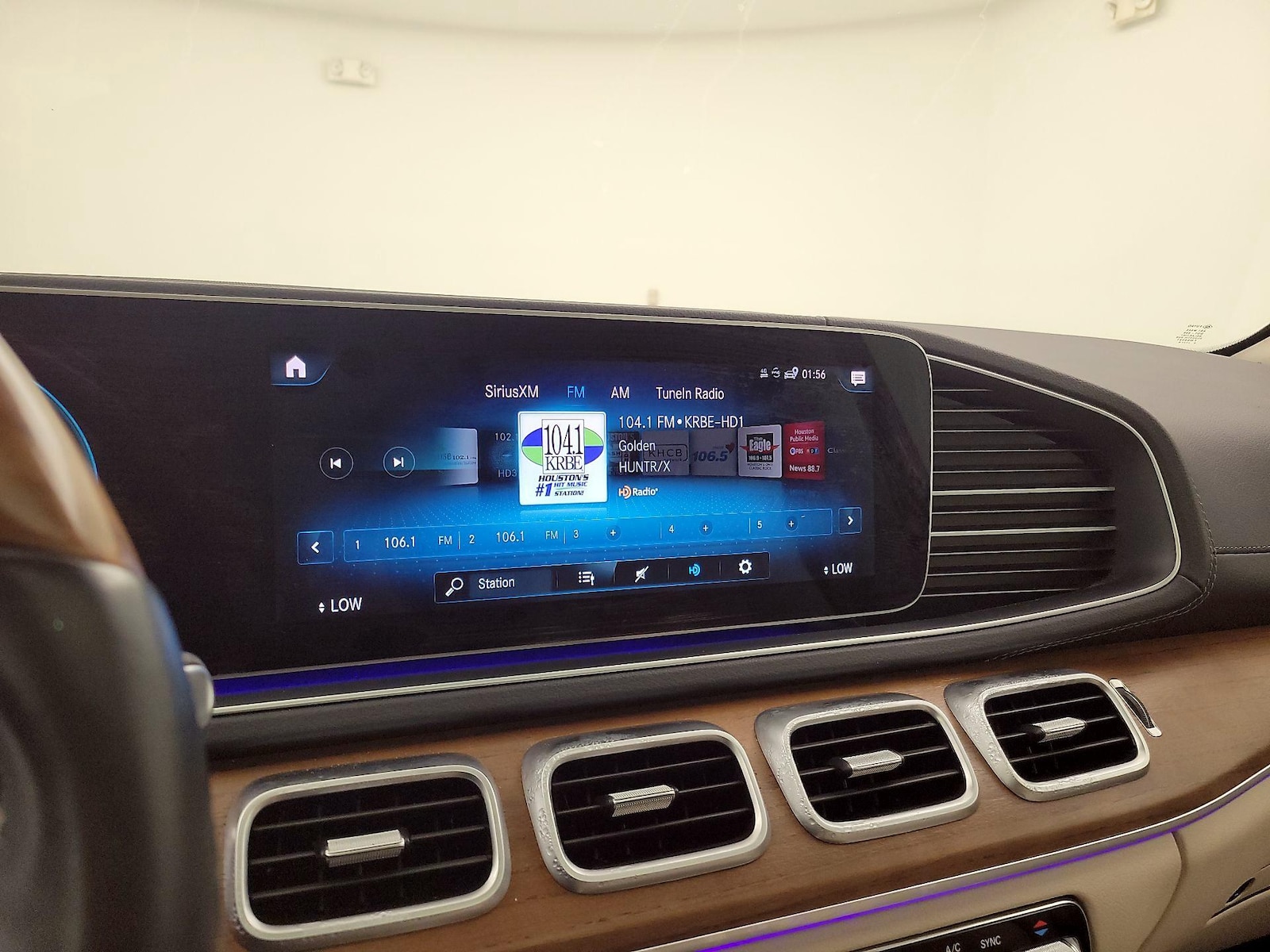 2022 Mercedes-Benz GLS GLS450 - Photo 17