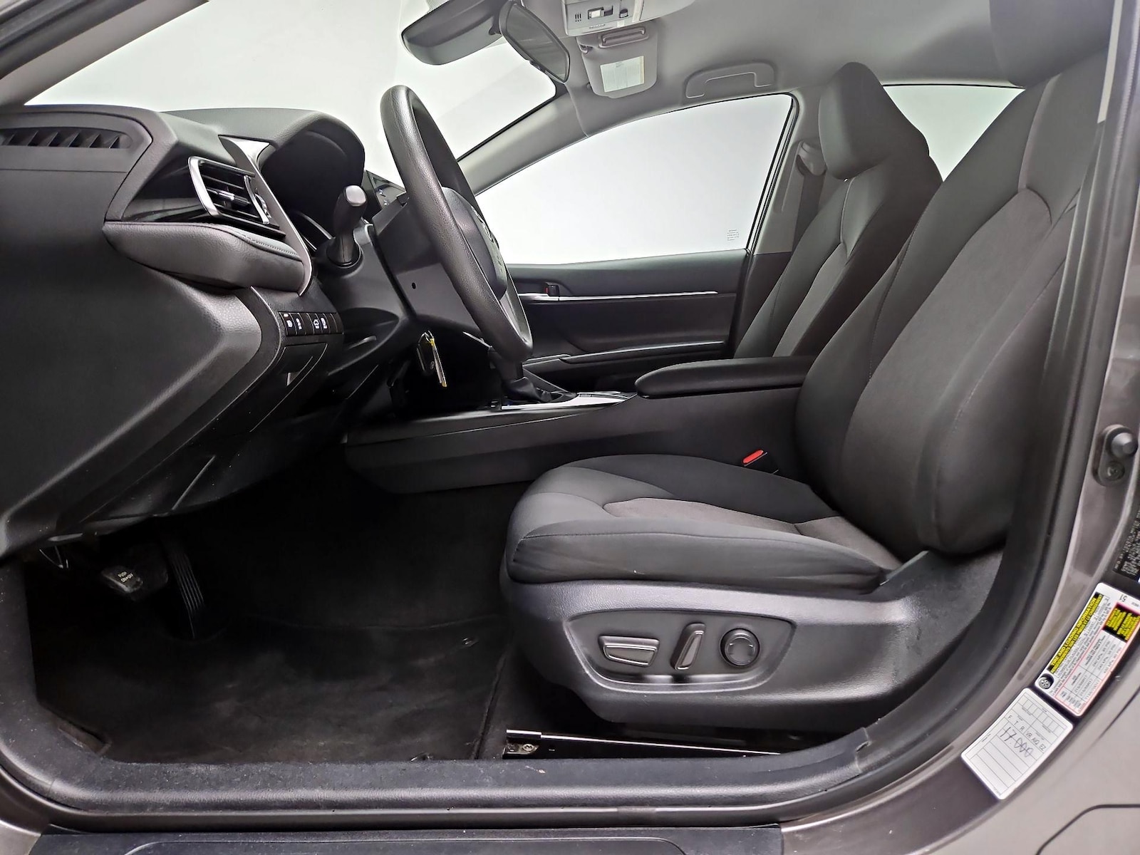Power Seat(s) & Side Airbags