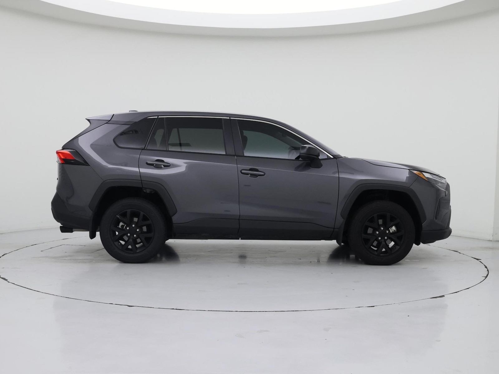 2025 Toyota RAV4 LE - Photo 8