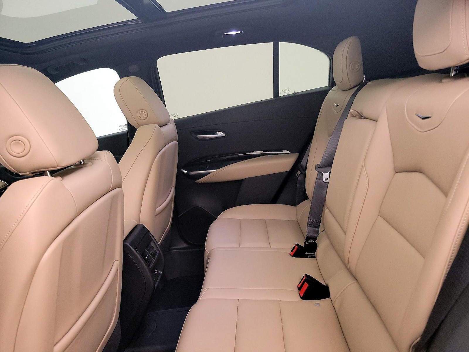 2024 Cadillac XT4 Luxury - Photo 22