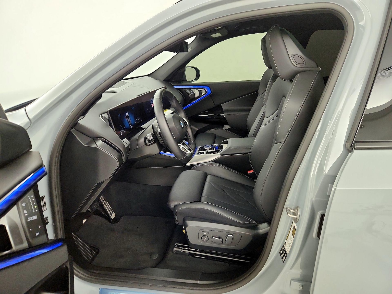 2026 BMW X3 30 - Photo 12
