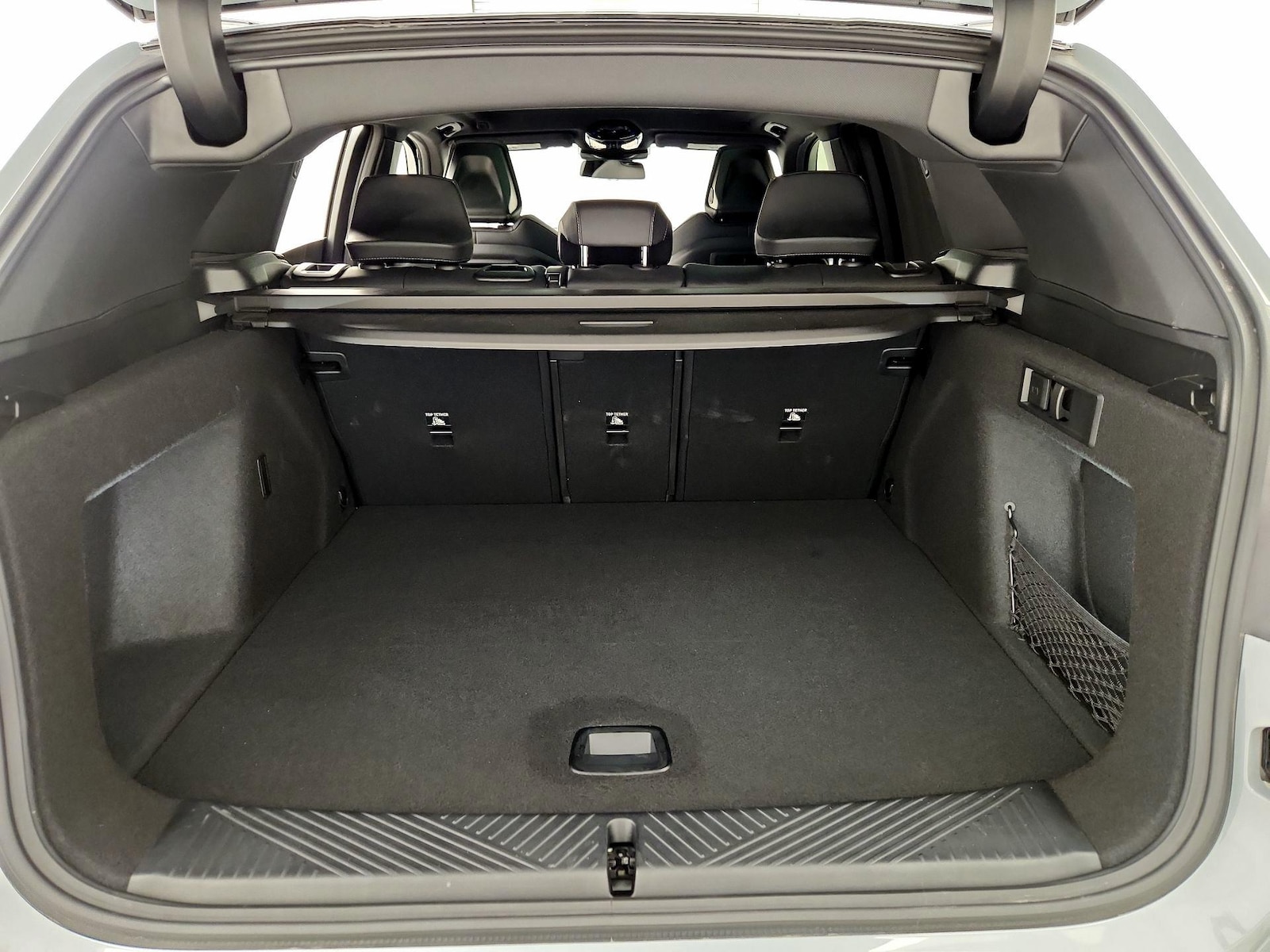 2026 BMW X3 30 - Photo 22