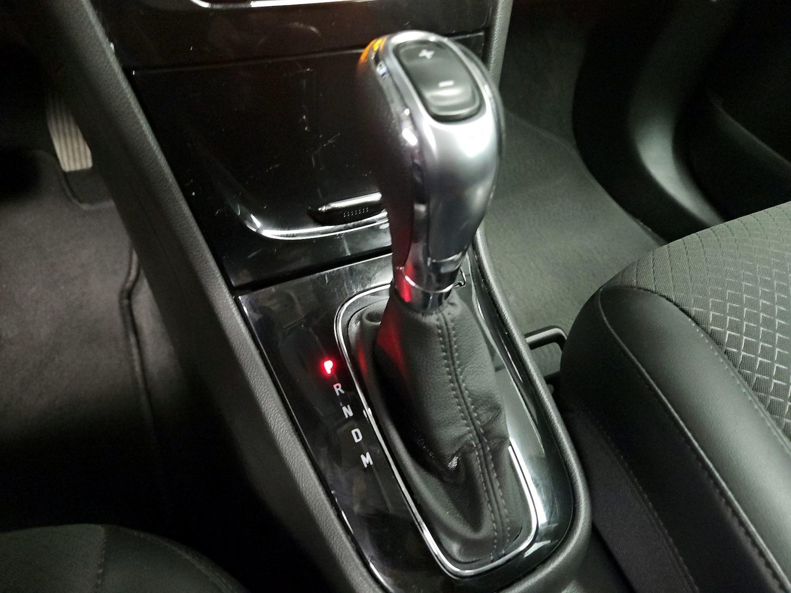 2018 Buick Encore Preferred II - Photo 18