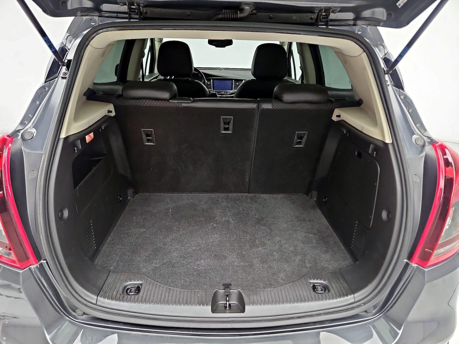 2018 Buick Encore Preferred II - Photo 21