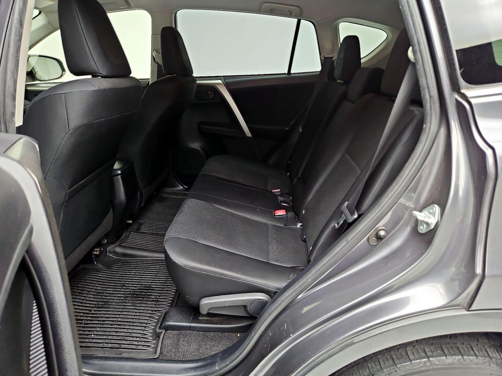 2014 Toyota RAV4 LE - Photo 20