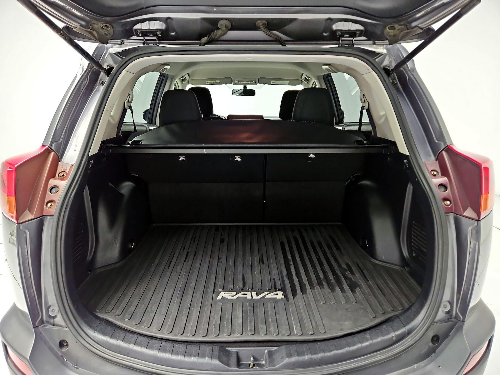 2014 Toyota RAV4 LE - Photo 21