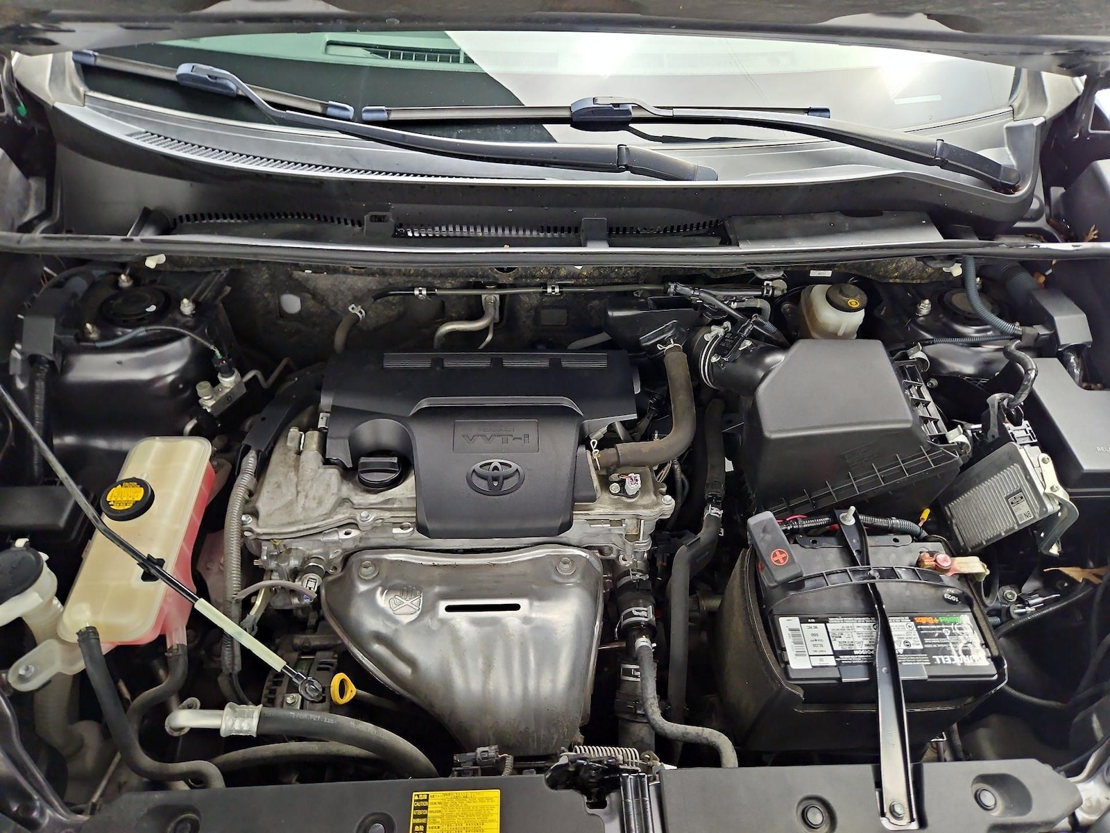 2014 Toyota RAV4 LE - Photo 22