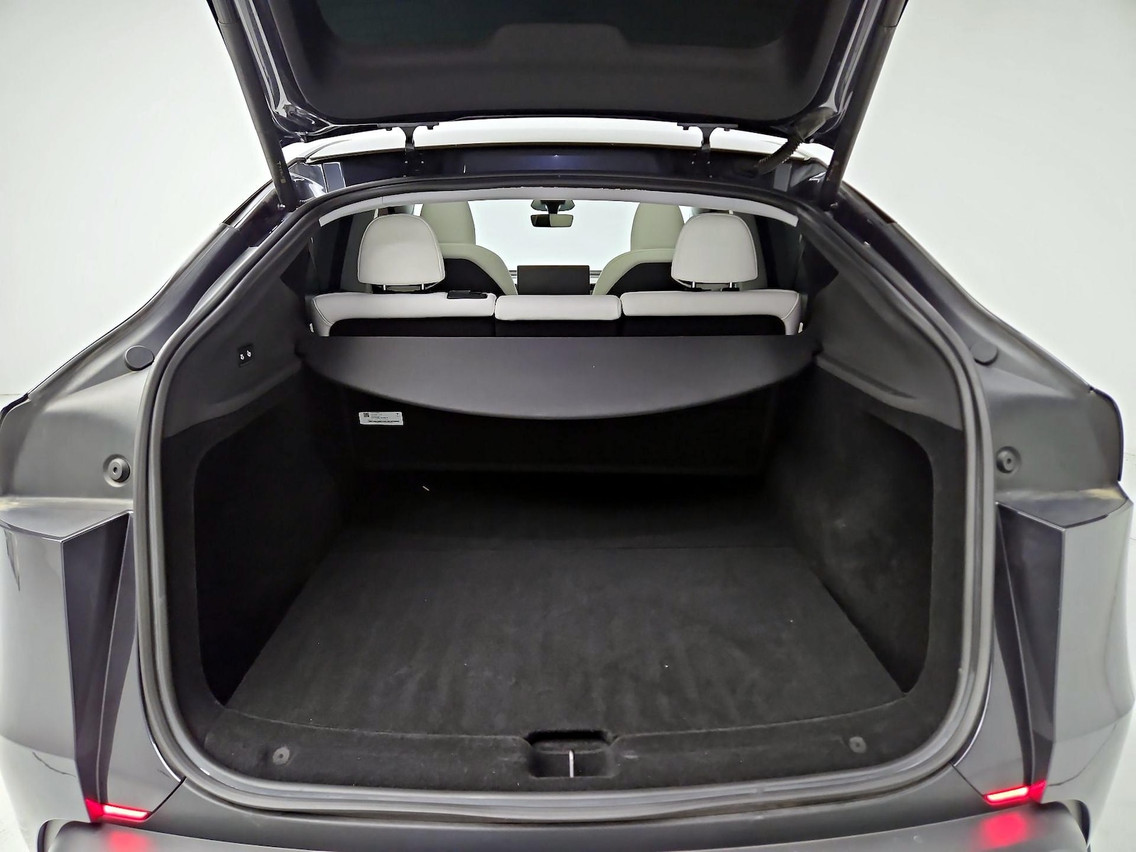 2026 Tesla Model Y Long Range - Photo 21