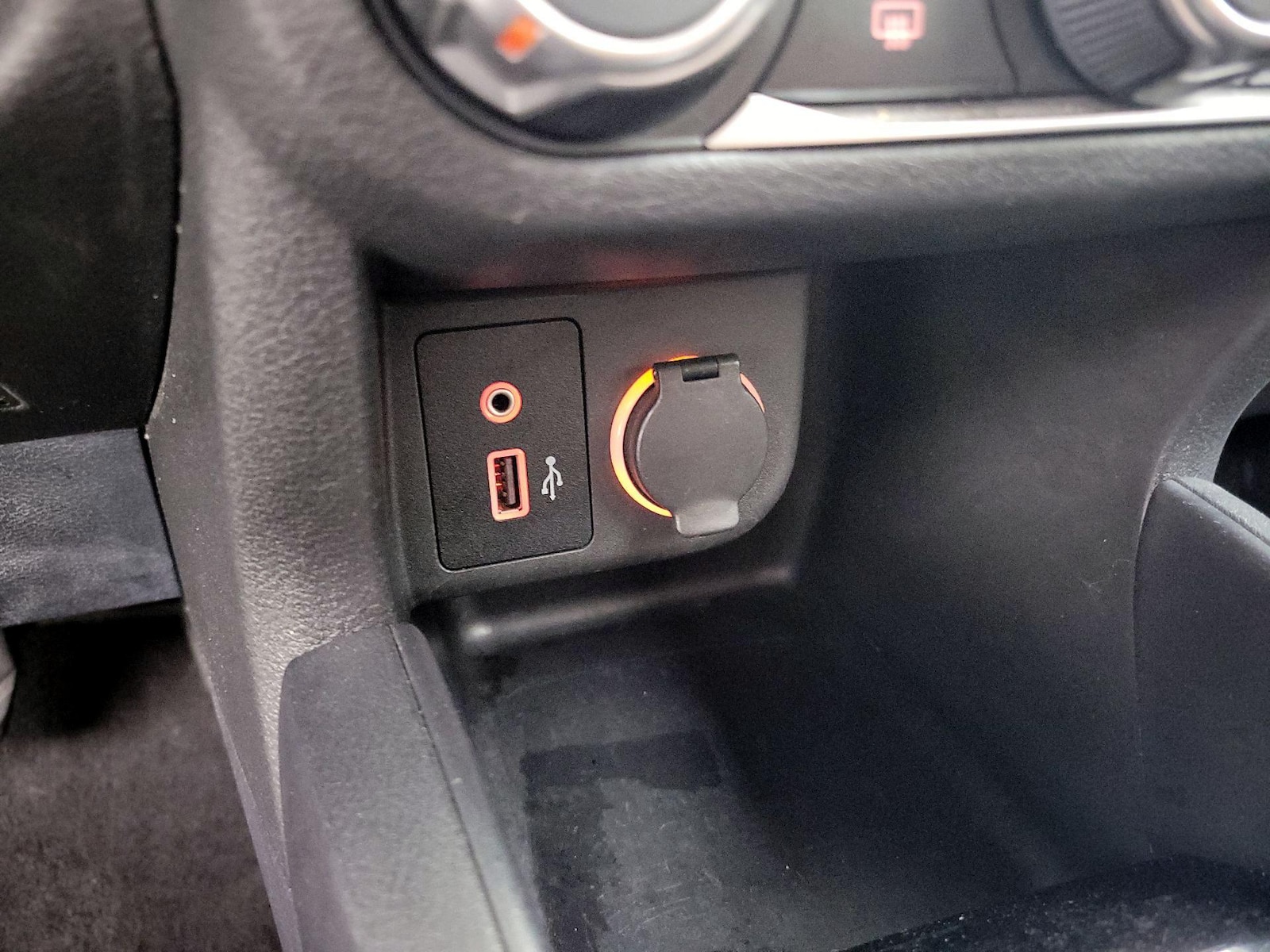 2022 Nissan Kicks S - Photo 19