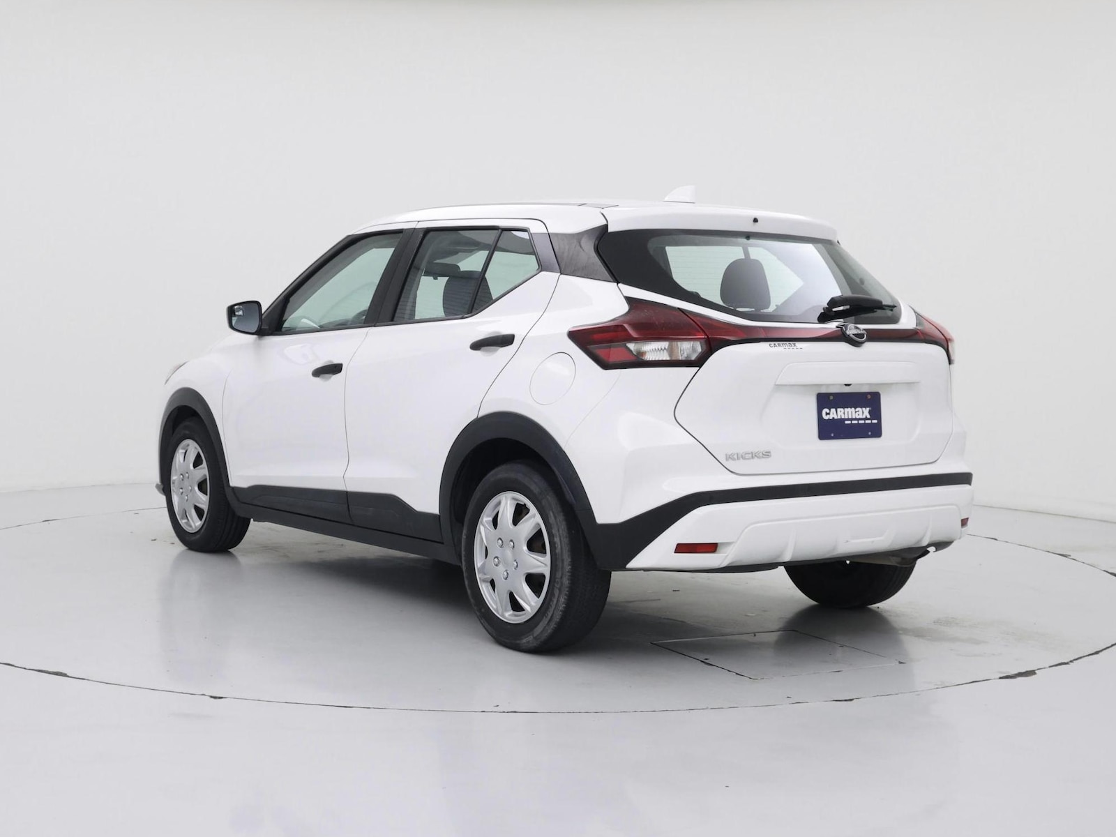 2022 Nissan Kicks S - Photo 3