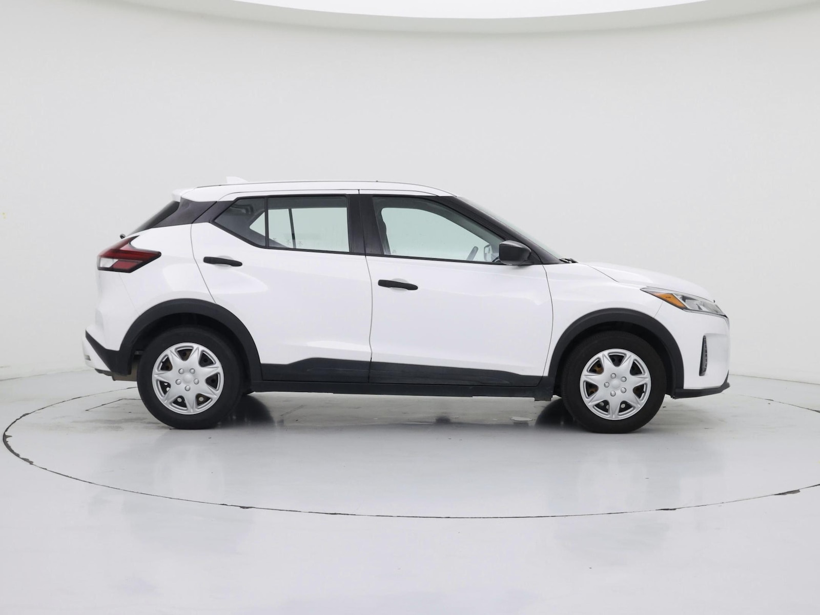2022 Nissan Kicks S - Photo 8