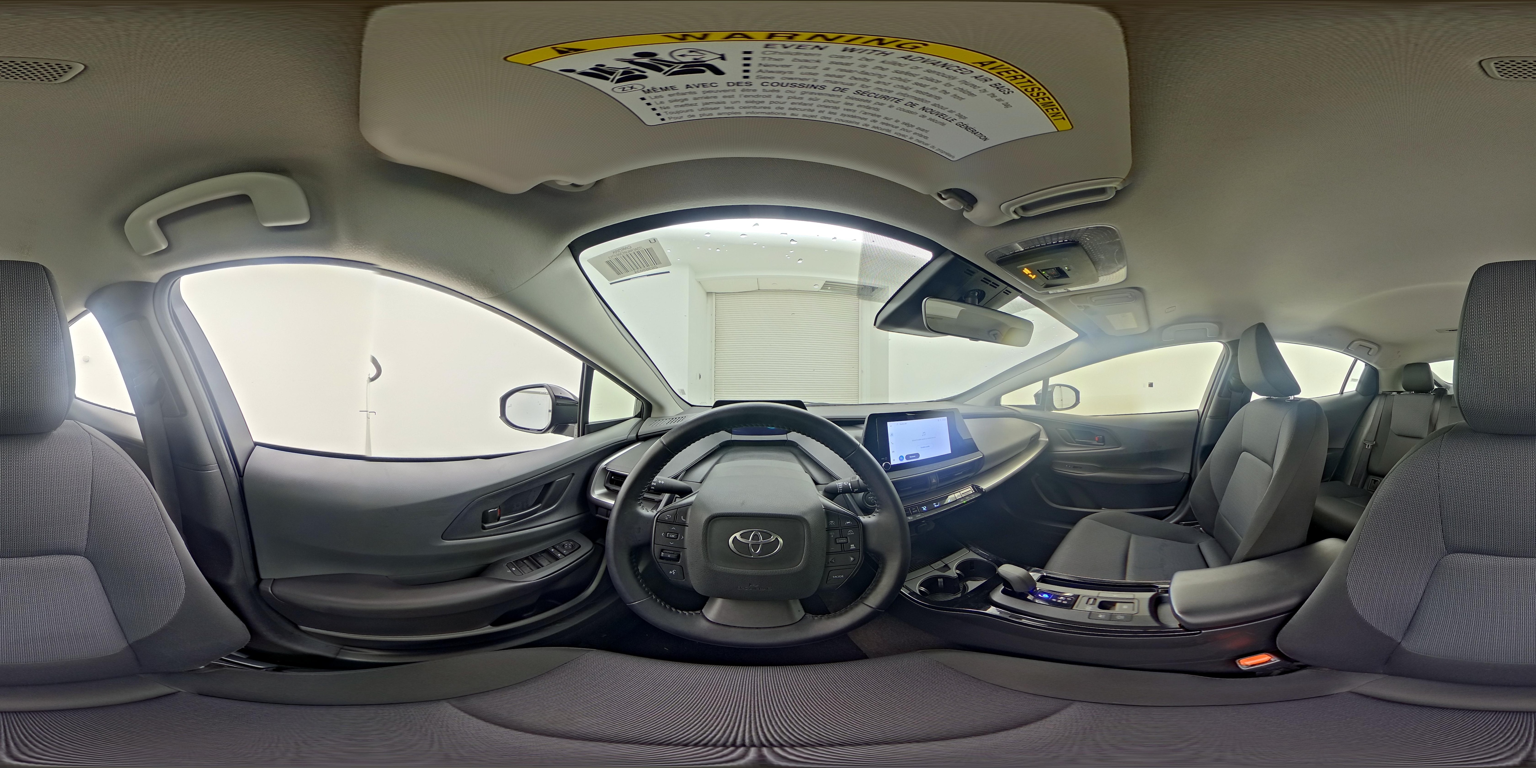 2025 Toyota Prius LE - Photo 26