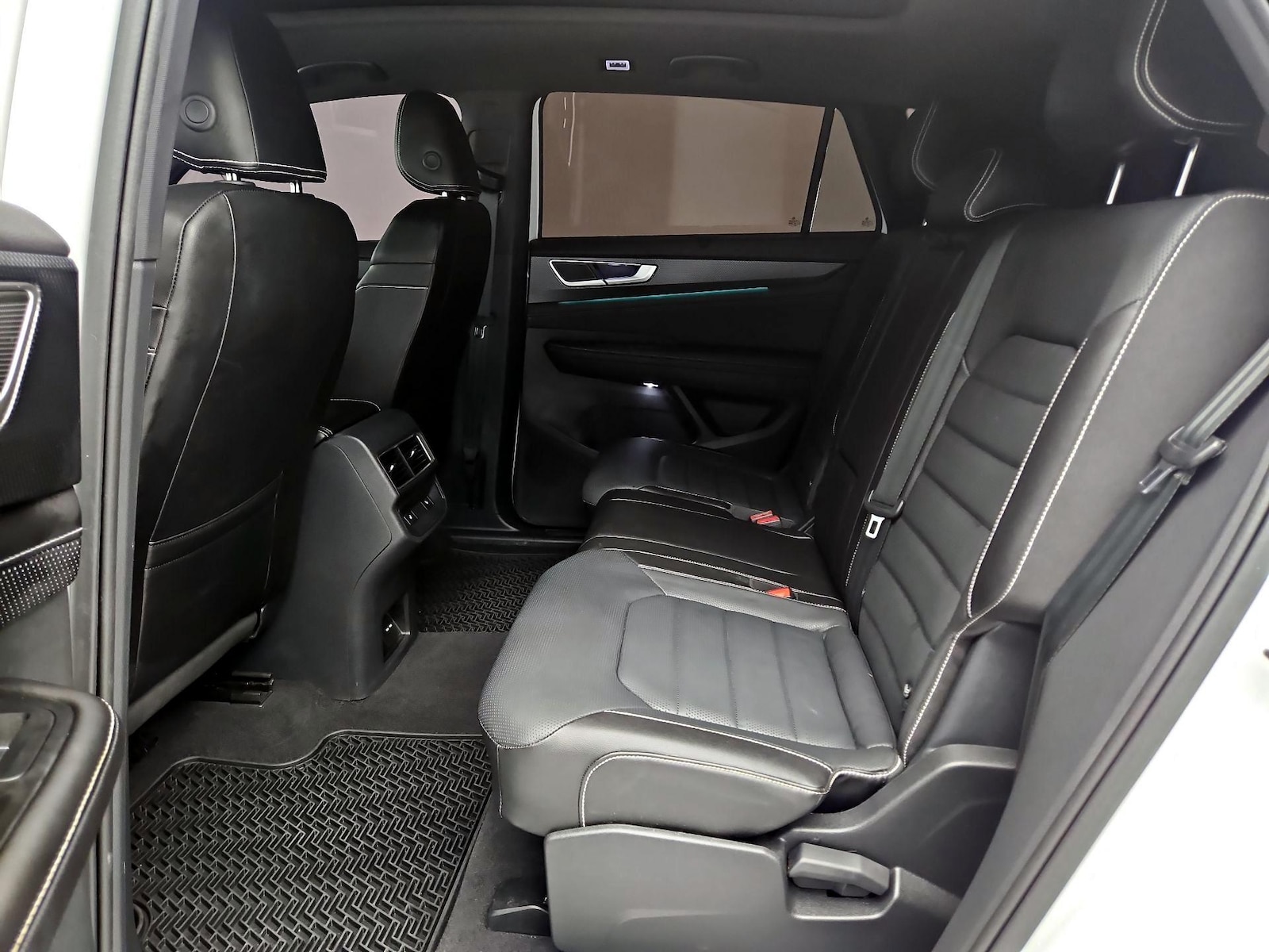 2024 Volkswagen Atlas Cross Sport SEL R-LINE - Photo 22