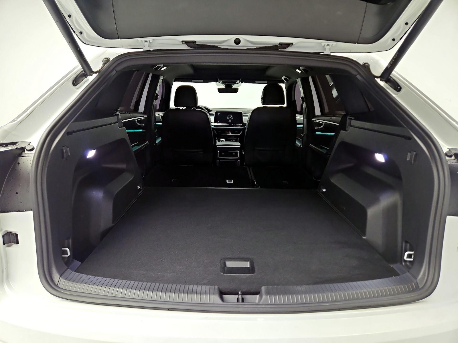 2024 Volkswagen Atlas Cross Sport SEL R-LINE - Photo 24