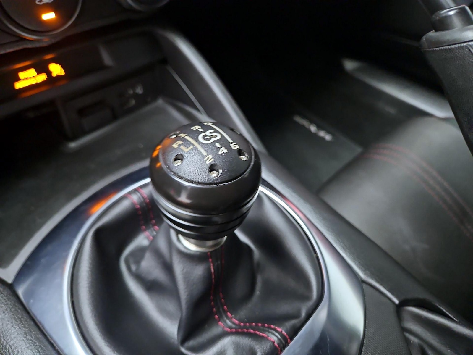 2016 Mazda MX-5 Miata Club - Photo 17