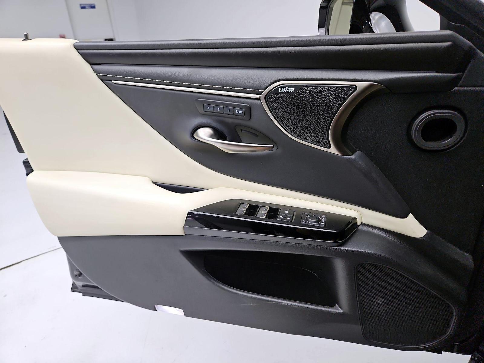 2022 Lexus ES 350 Ultra Luxury - Photo 13