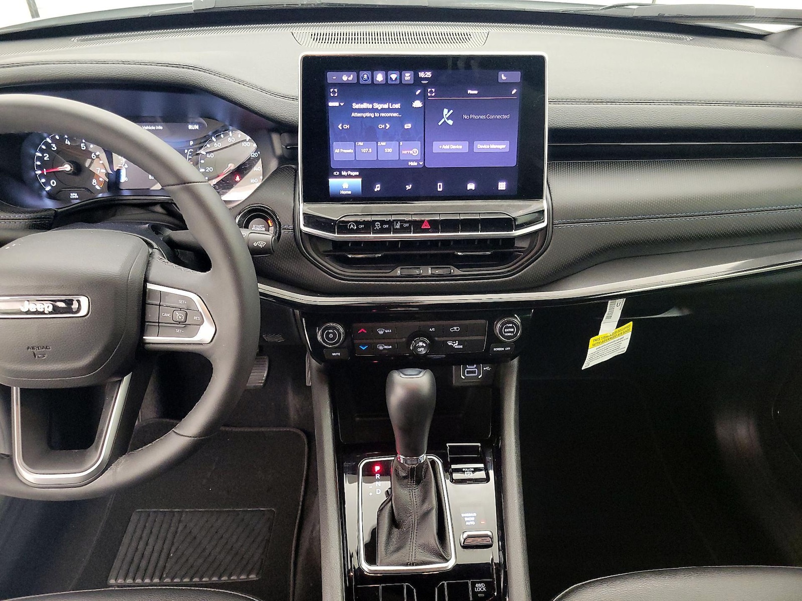 Apple CarPlay® & Android Auto™