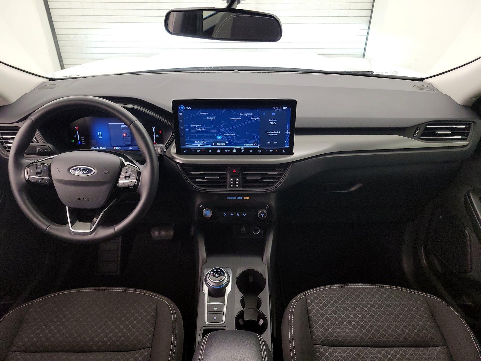 Apple CarPlay® & Android Auto™
