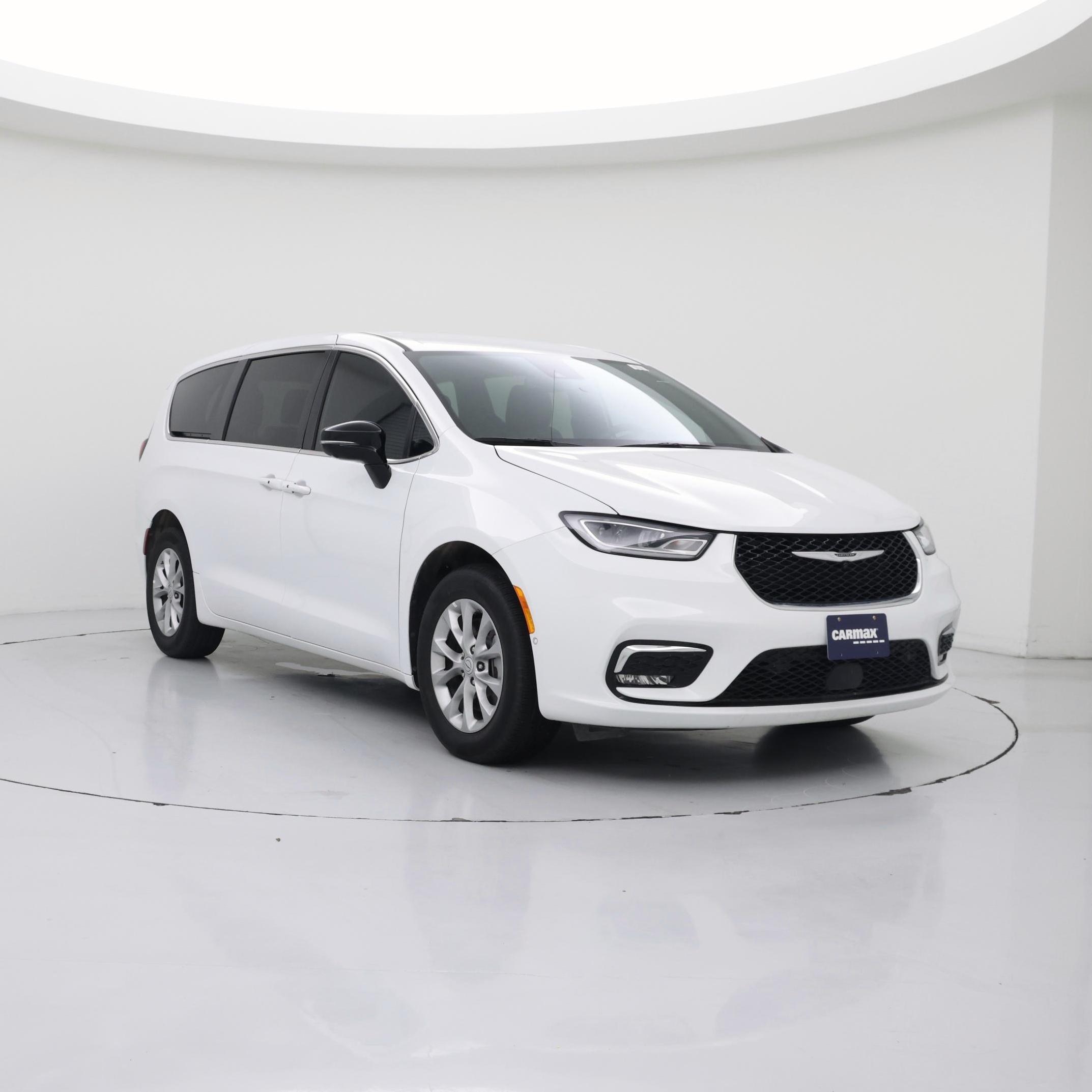 White 2025 Chrysler Pacifica Minivan All-Wheel Drive Automatic
