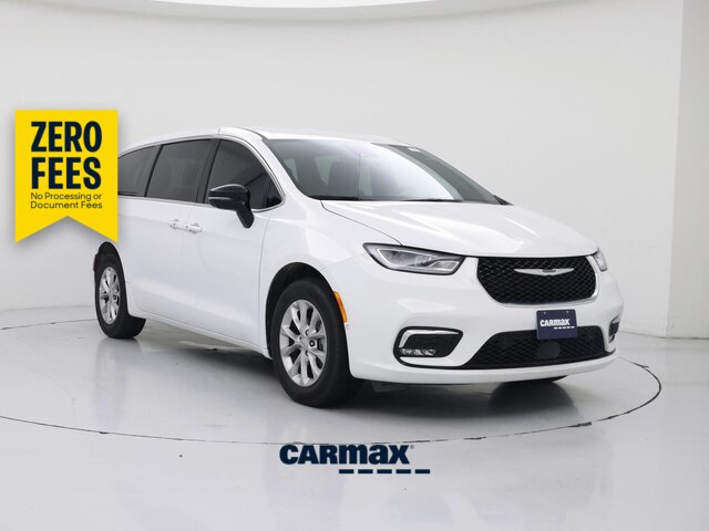 White 2025 Chrysler Pacifica Minivan All-Wheel Drive Automatic
