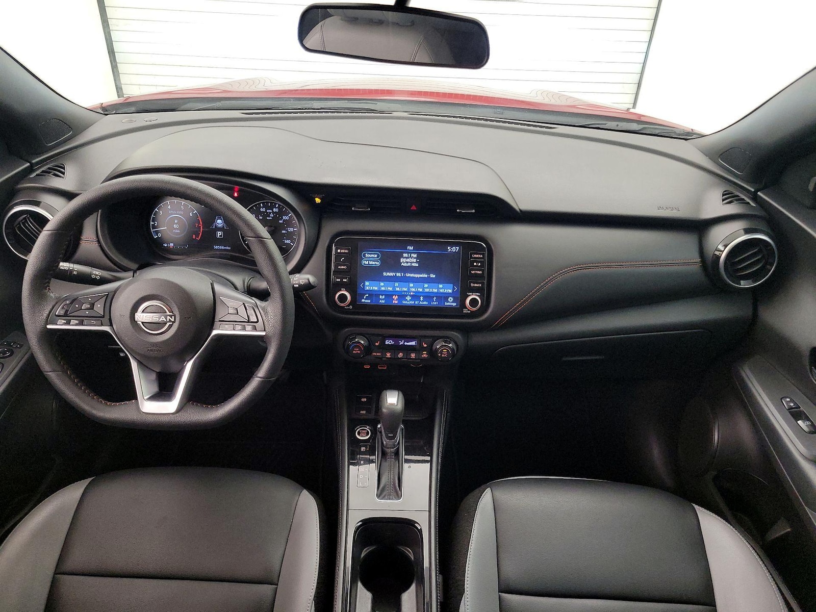 2024 Nissan Kicks SR - Photo 10